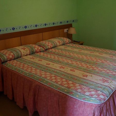 Hostal Camino Real Calzadilla de la Cueza Exterior foto