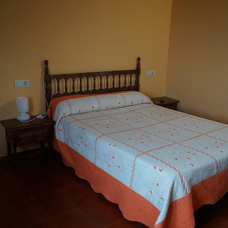 Hostal Camino Real Calzadilla de la Cueza Exterior foto