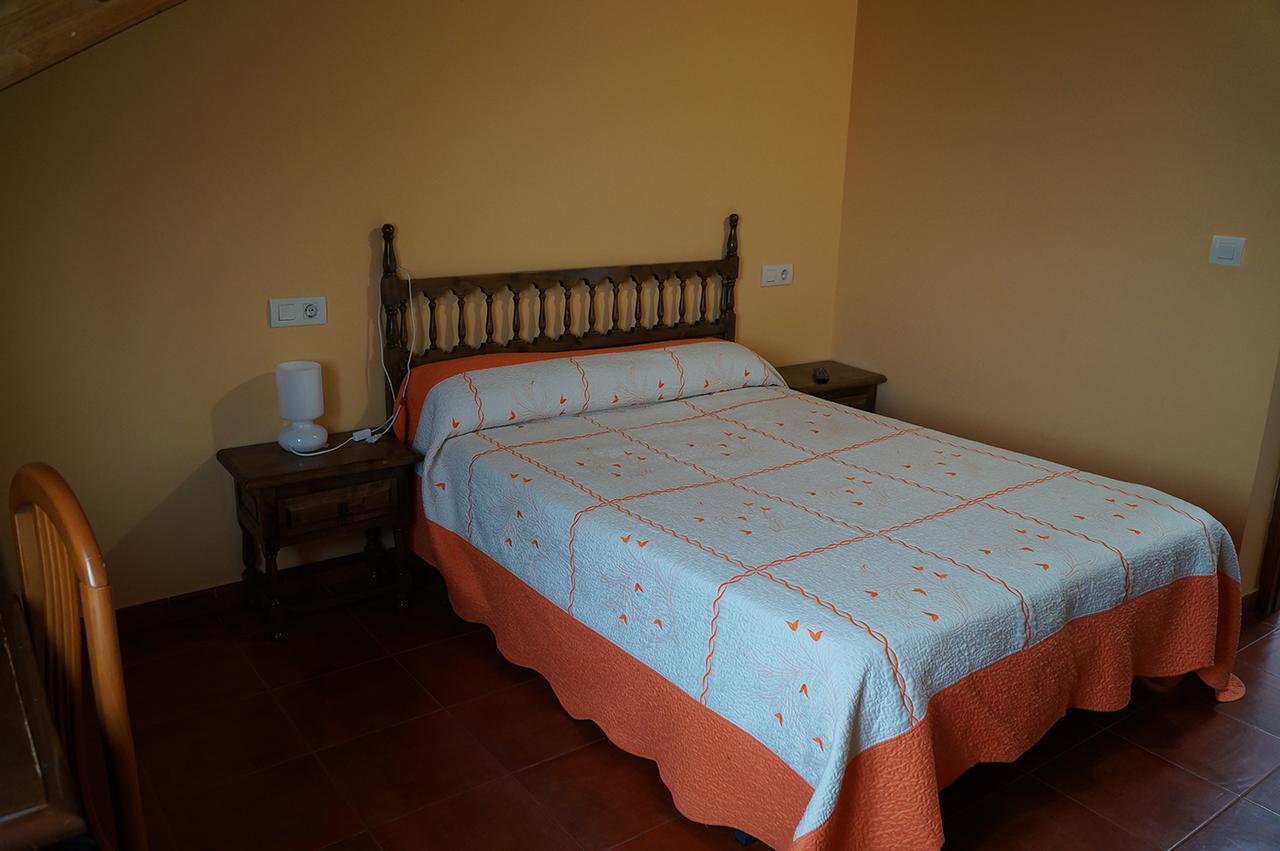 Hostal Camino Real Calzadilla de la Cueza Exterior foto